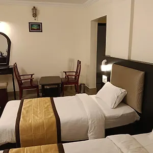 https://malanadu-tourist-home.kerala-hotels.net